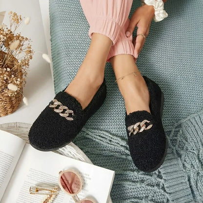 Karolína | Plush Moccasins with Golden Chain