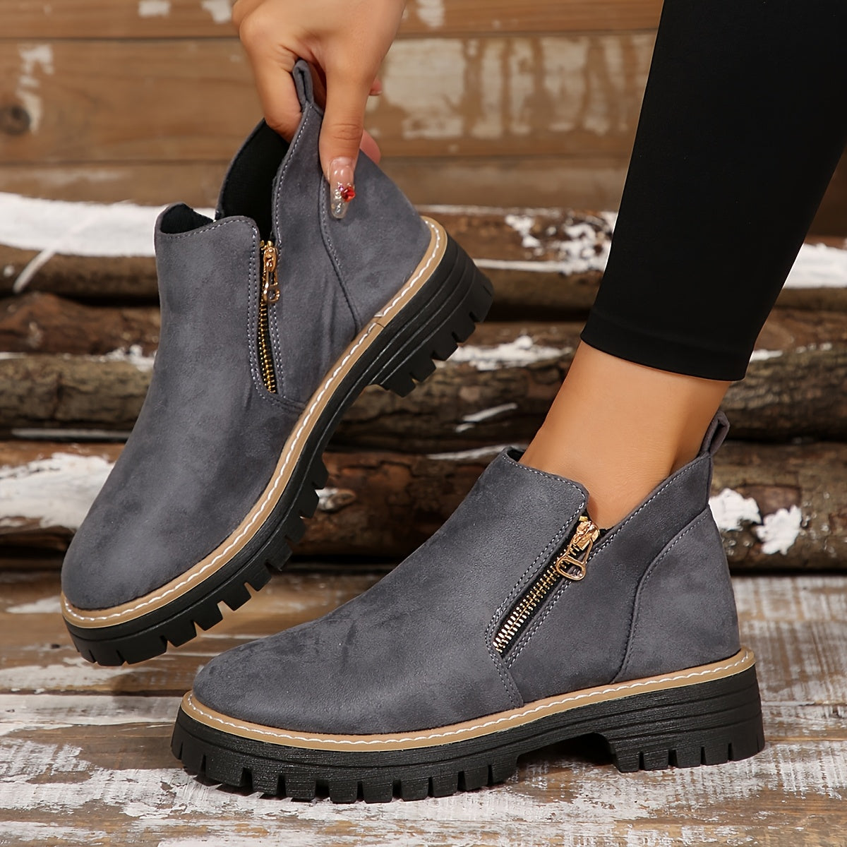 Catriona | The Zip Ankle Boot