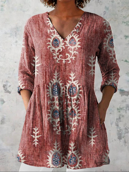 Grainne | The Long V-Neck Blouse