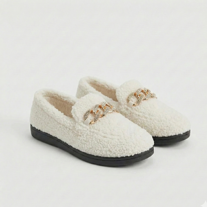 Karolína | Plush Moccasins with Golden Chain