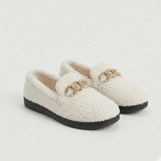 Karolína | Plush Moccasins with Golden Chain