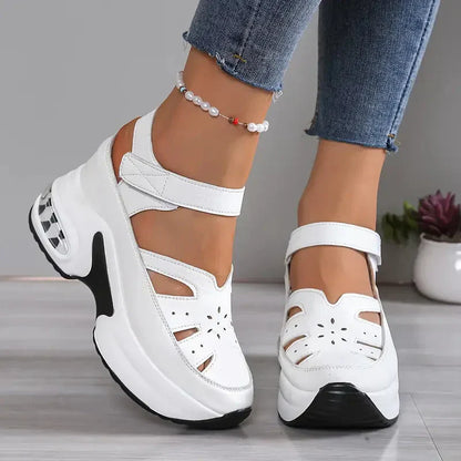 Rónnat | The Wide-Toe Orthopedic Sandal