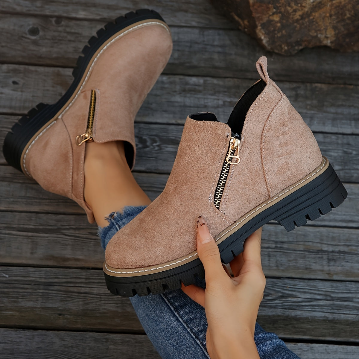 Catriona | The Zip Ankle Boot