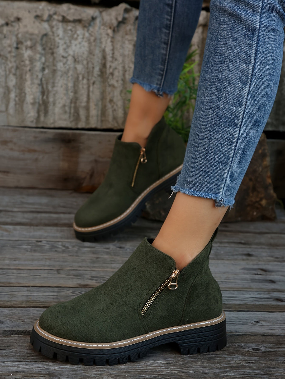 Catriona | The Zip Ankle Boot